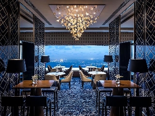 Shangri-La Hotel